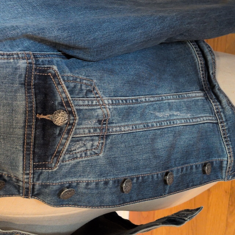 Prana Distressed Blue Jean Jacket - Picture 7 of 14